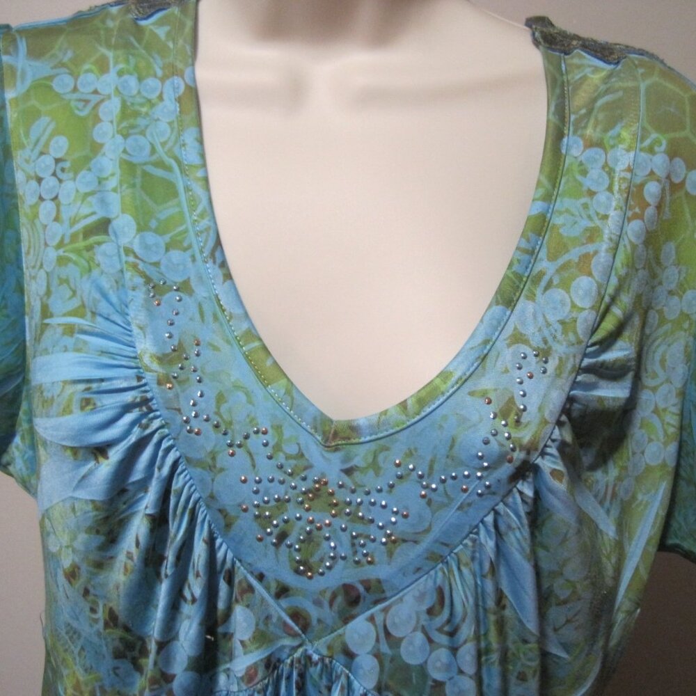 Unbranded Women's Medium Green Blue Floral Embellished V-Neck Short Sleeve Shirt - Picture 3 of 6